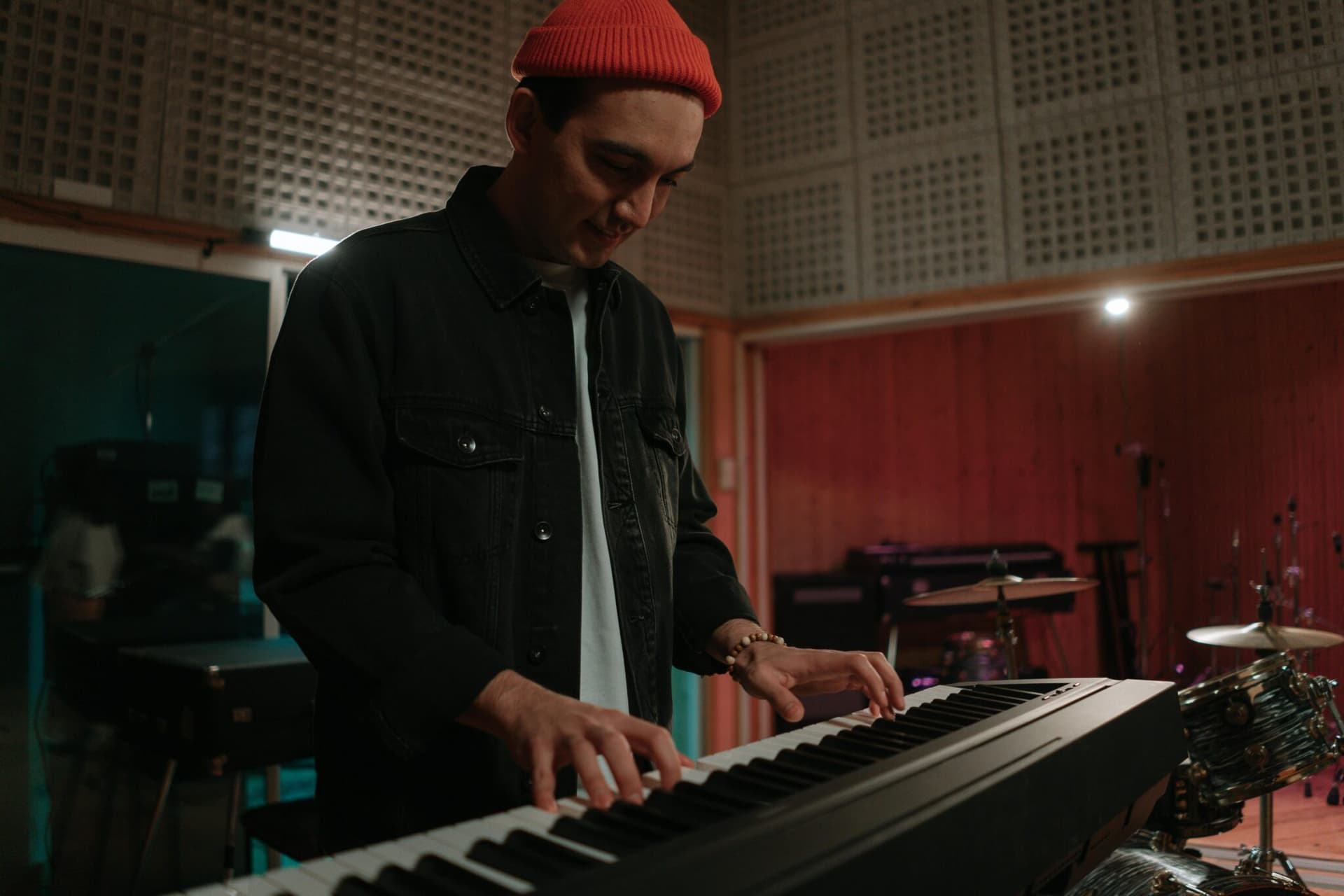 BA (Hons) | Music Composition & Performance - Blended or Online