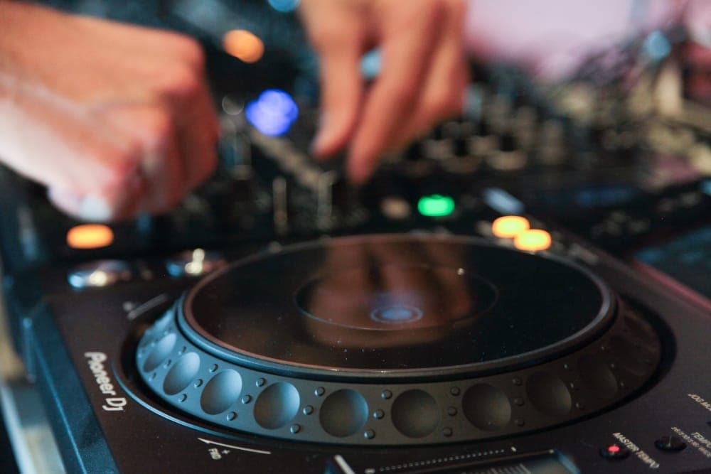 Electronic Music DJ Course